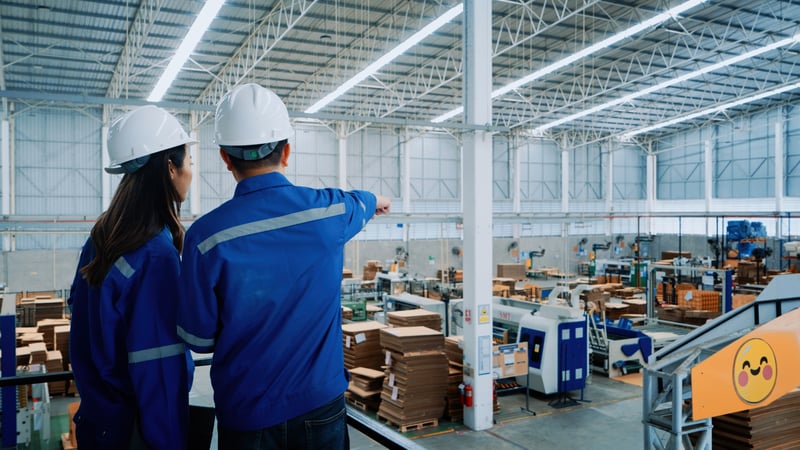 Two-manufacturing-workers-get-visibility-over-the-plant-floor
